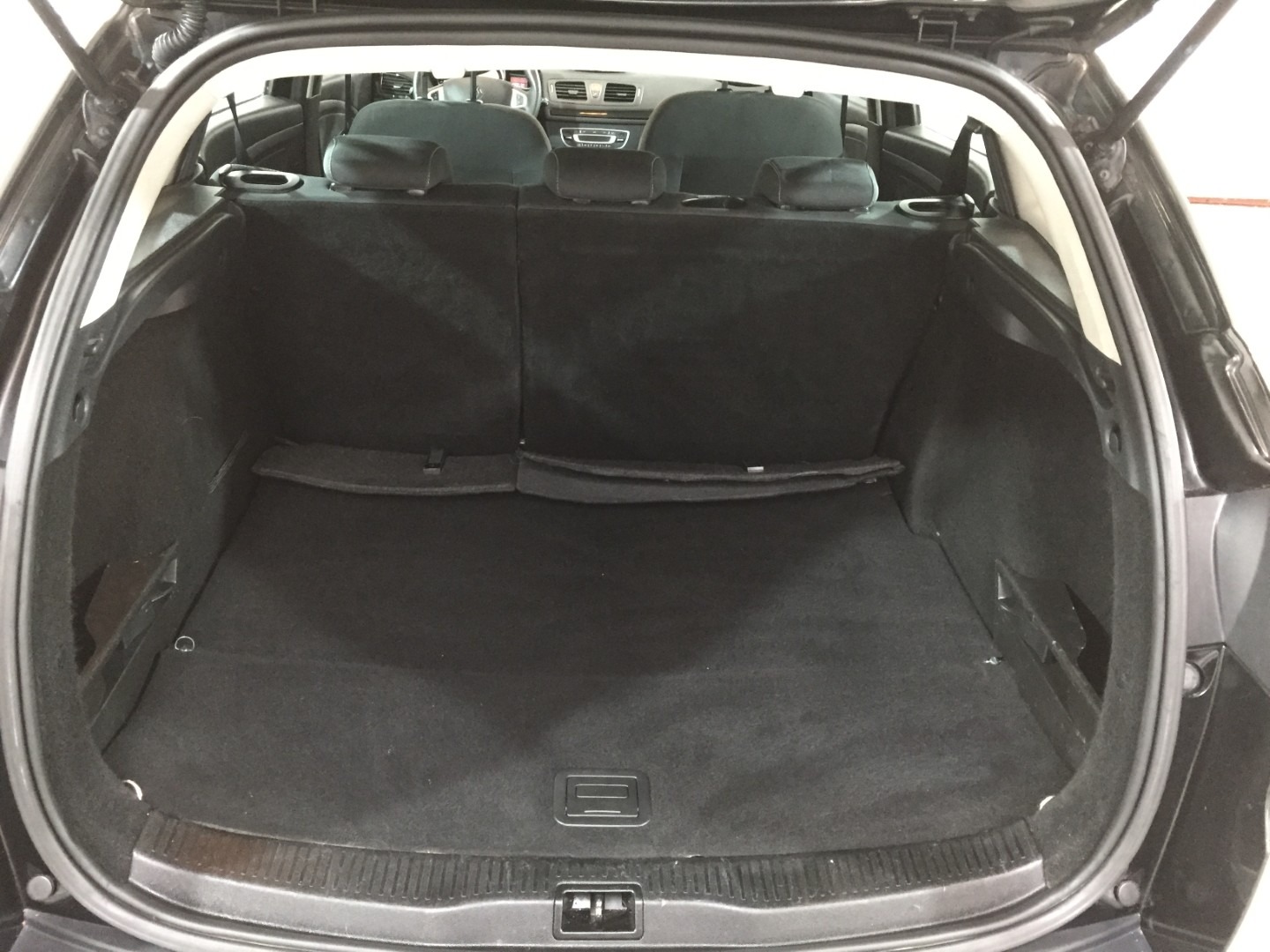 Used Renault Megane 2011 for sale - 76542963: Photo 29