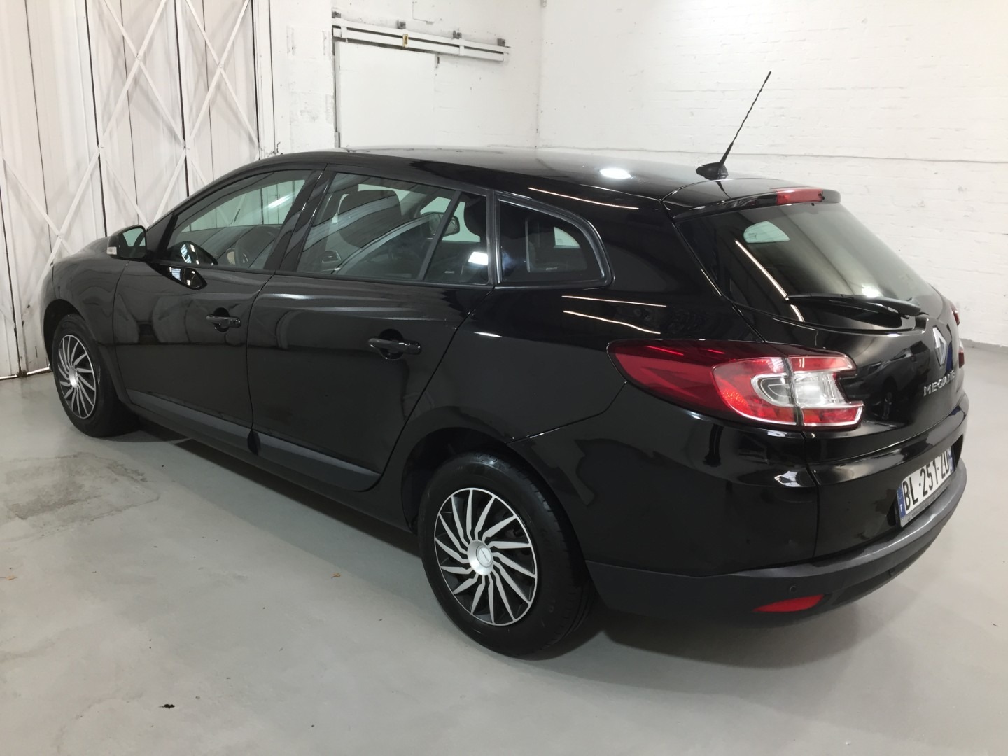 Used Renault Megane 2011 for sale - 76542963: Photo 3