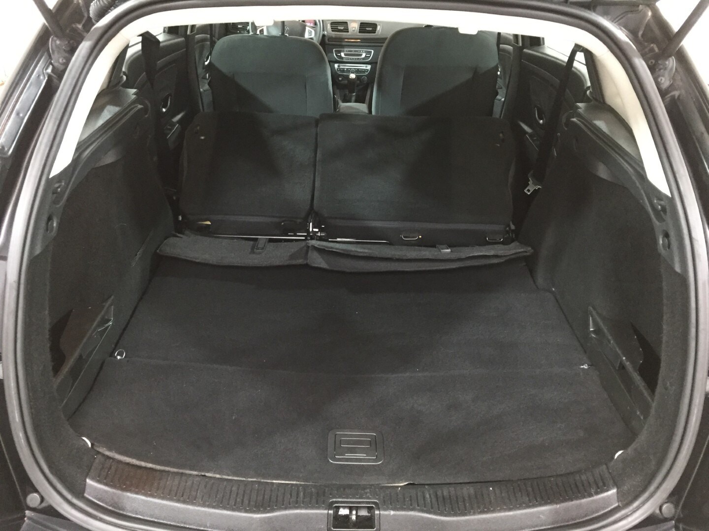 Used Renault Megane 2011 for sale - 76542963: Photo 31