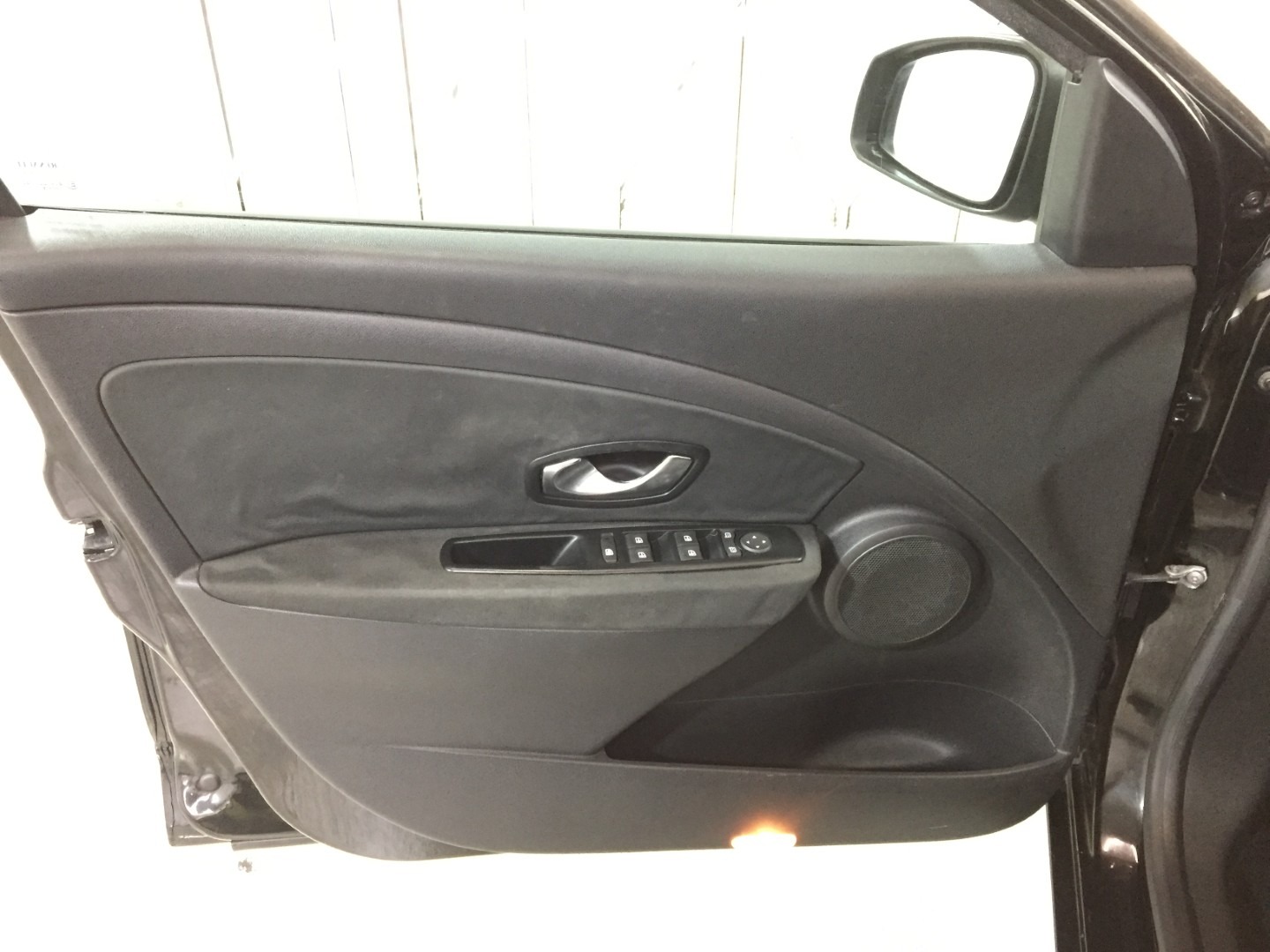 Used Renault Megane 2011 for sale - 76542963: Photo 8