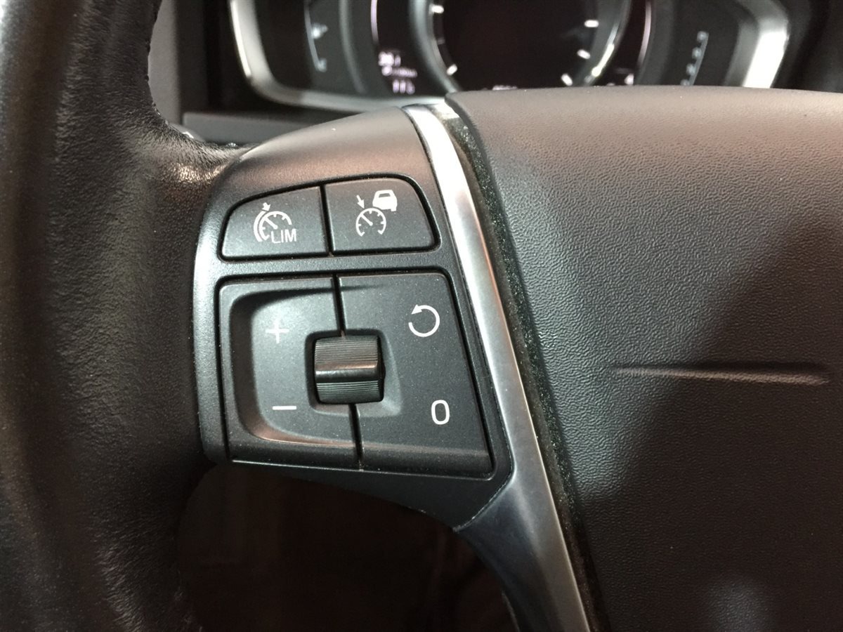 Used Volvo V60 2018 for sale - 76404414: Photo 12