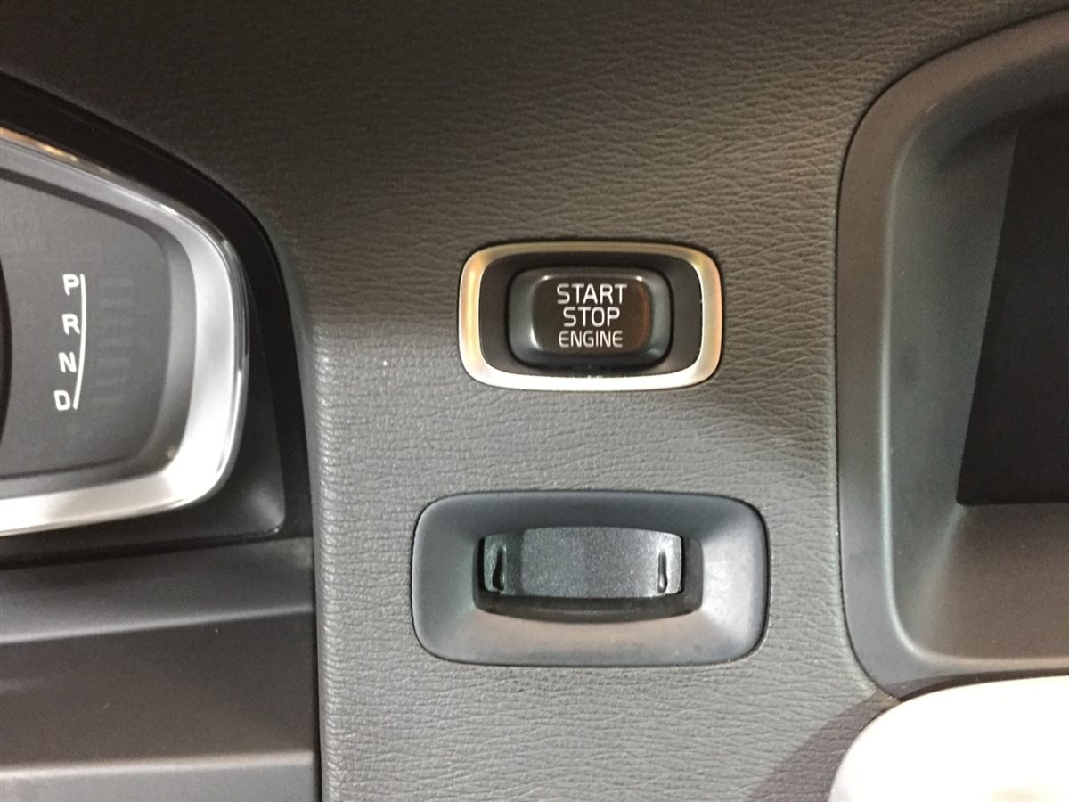 Used Volvo V60 2018 for sale - 76404414: Photo 14