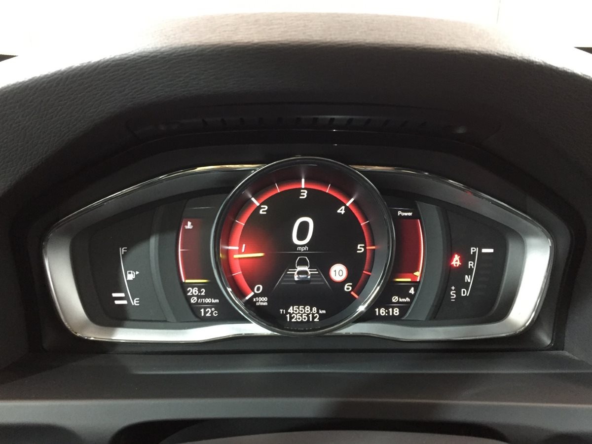 Used Volvo V60 2018 for sale - 76404414: Photo 15