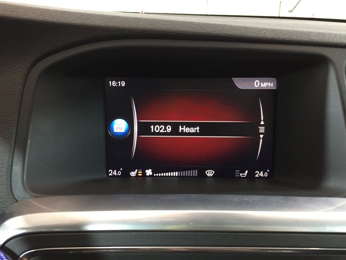 Used Volvo V60 2018 for sale - 76404414: Photo 25