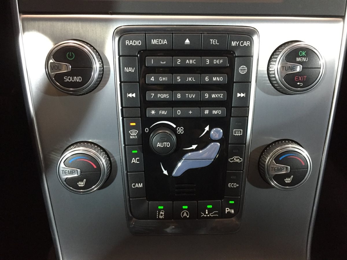 Used Volvo V60 2018 for sale - 76404414: Photo 29