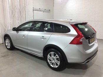 Used Volvo V60 undefined for sale - 76404414: Photo