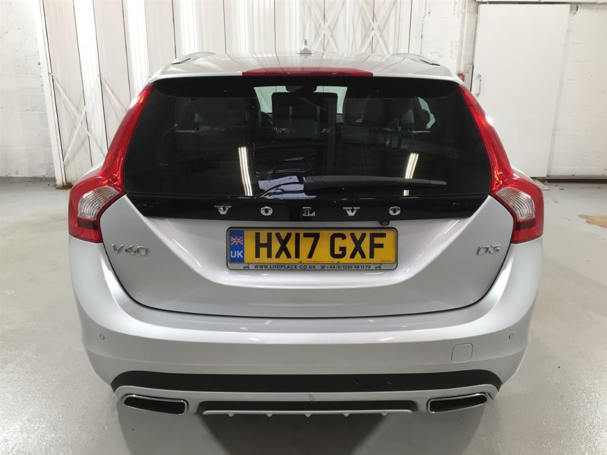 Used Volvo V60 2018 for sale - 76404414: Photo 3