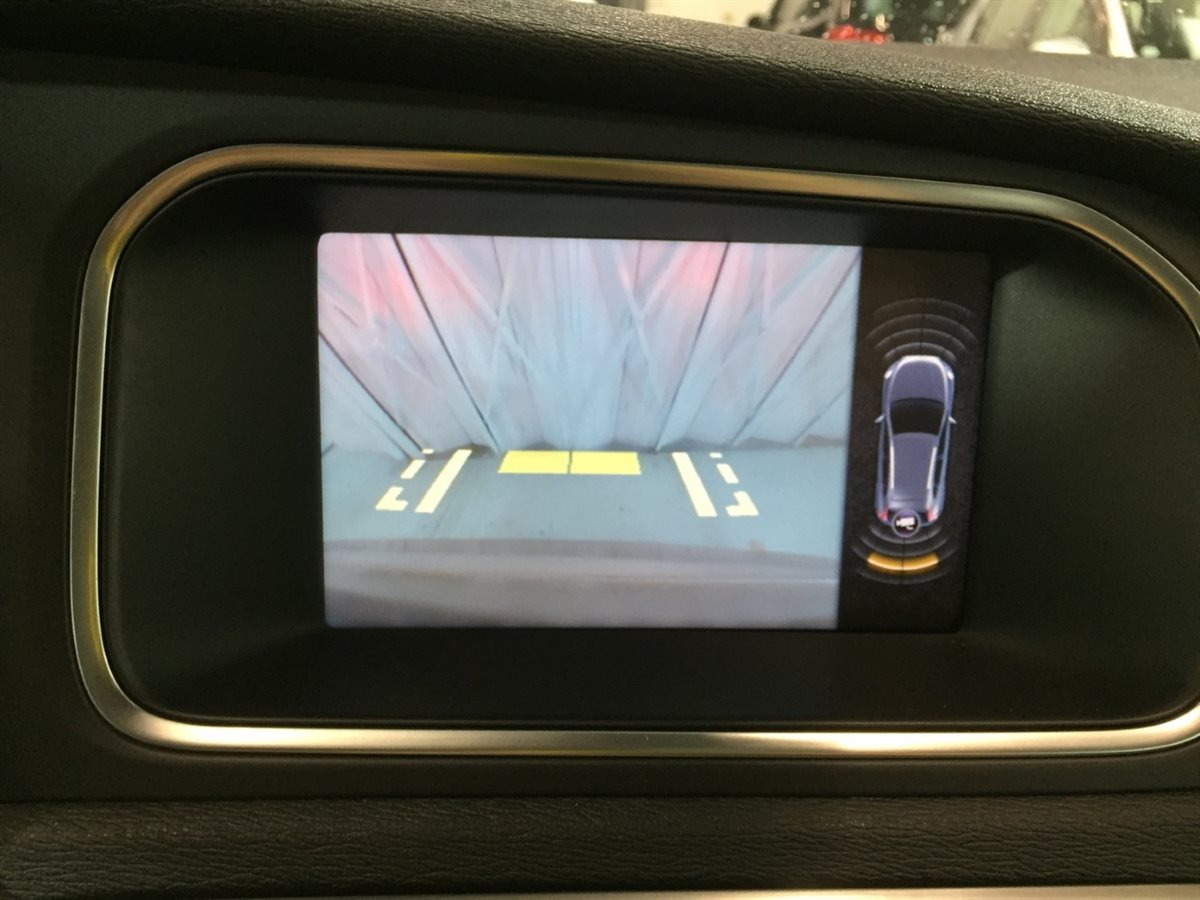 Used Volvo V40 Cross Country for sale - 76403492: Photo 19