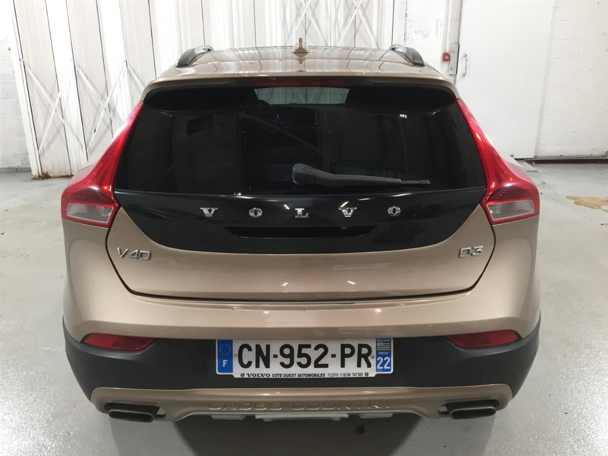 Used Volvo V40 Cross Country for sale - 76403492: Photo 2