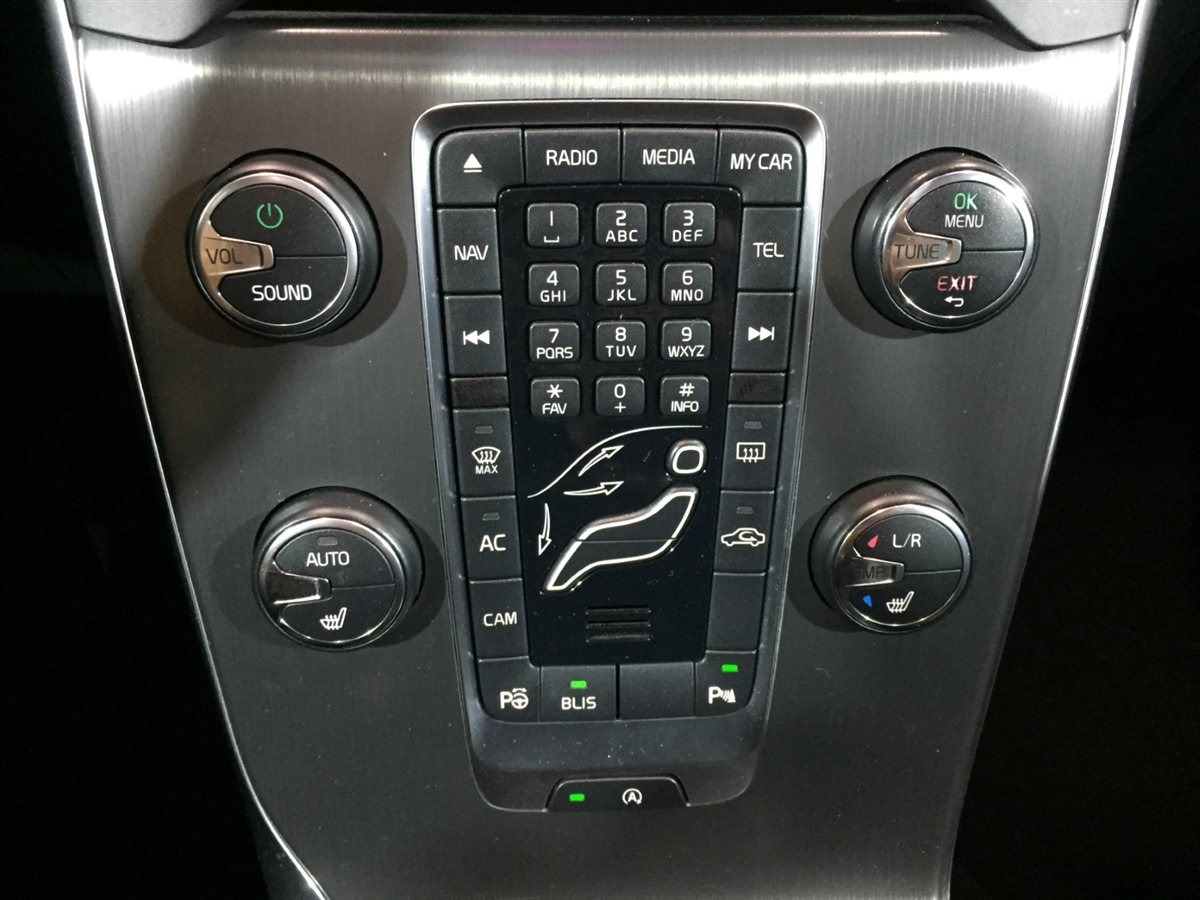 Used Volvo V40 Cross Country for sale - 76403492: Photo 20