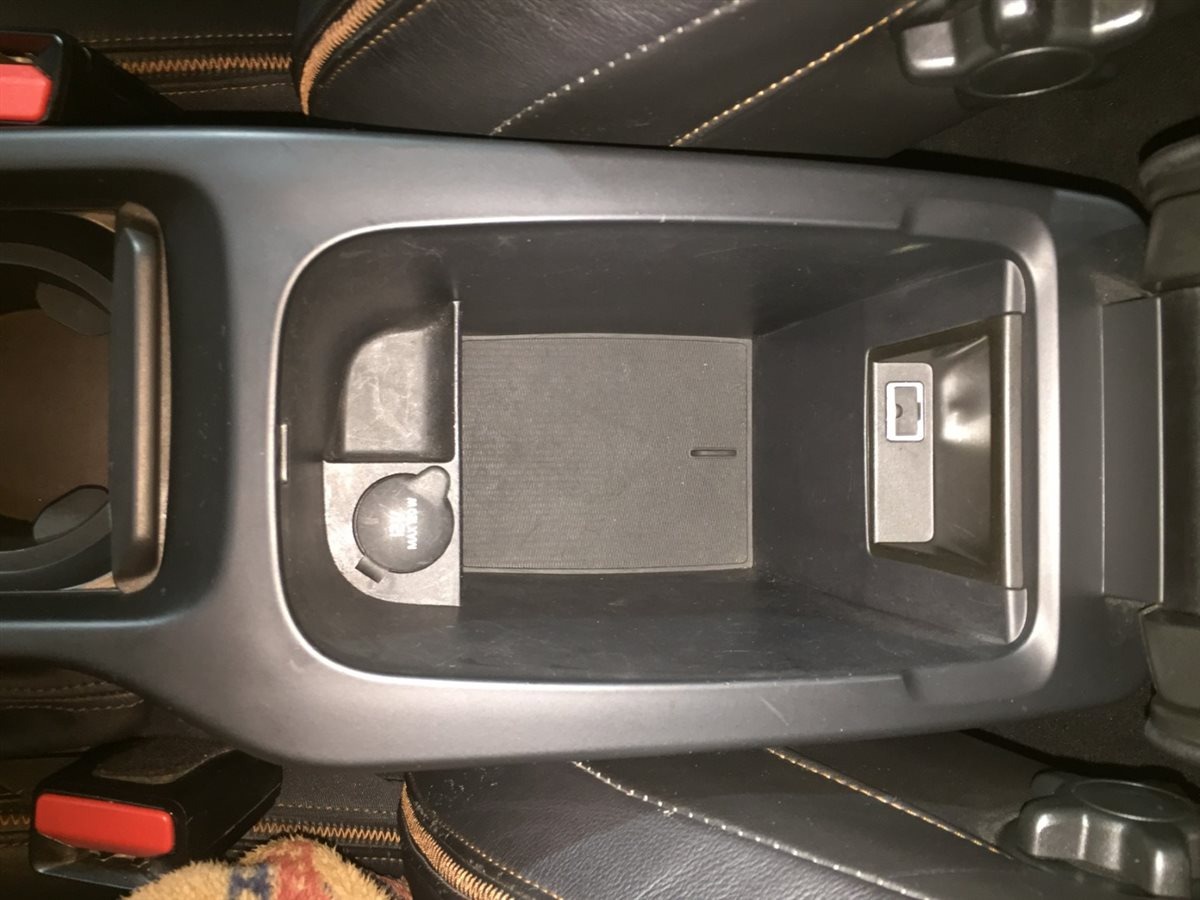 Used Volvo V40 Cross Country for sale - 76403492: Photo 25