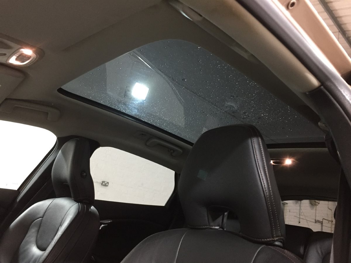 Used Volvo V40 Cross Country for sale - 76403492: Photo 27