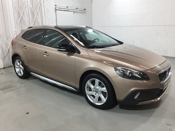 Used Volvo V40 Cross Country 2012 for sale - 76403492: Photo