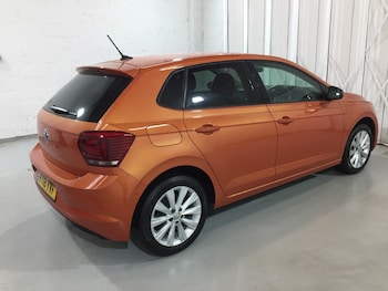 Used Volkswagen Polo 2018 for sale - 76026280: Photo