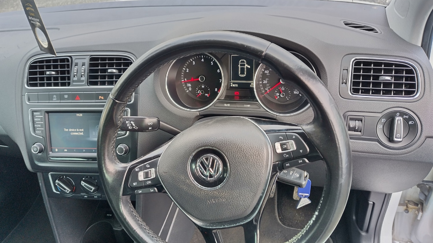 Used Volkswagen Polo 2016 for sale - 77529769: Photo 10