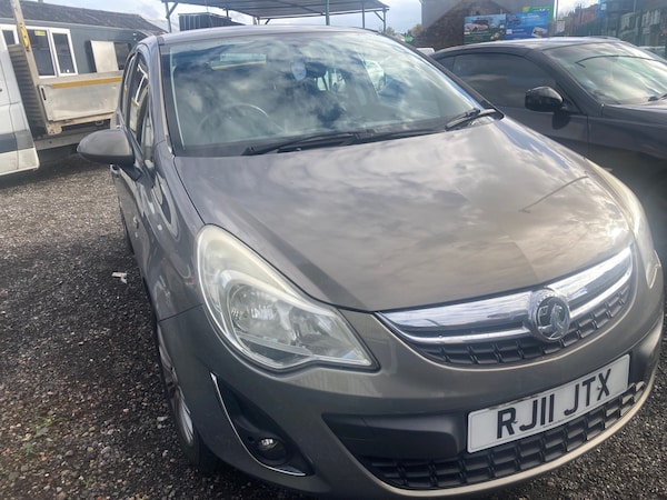 Used Vauxhall Corsa 2011 for sale - 76343020: Photo 4