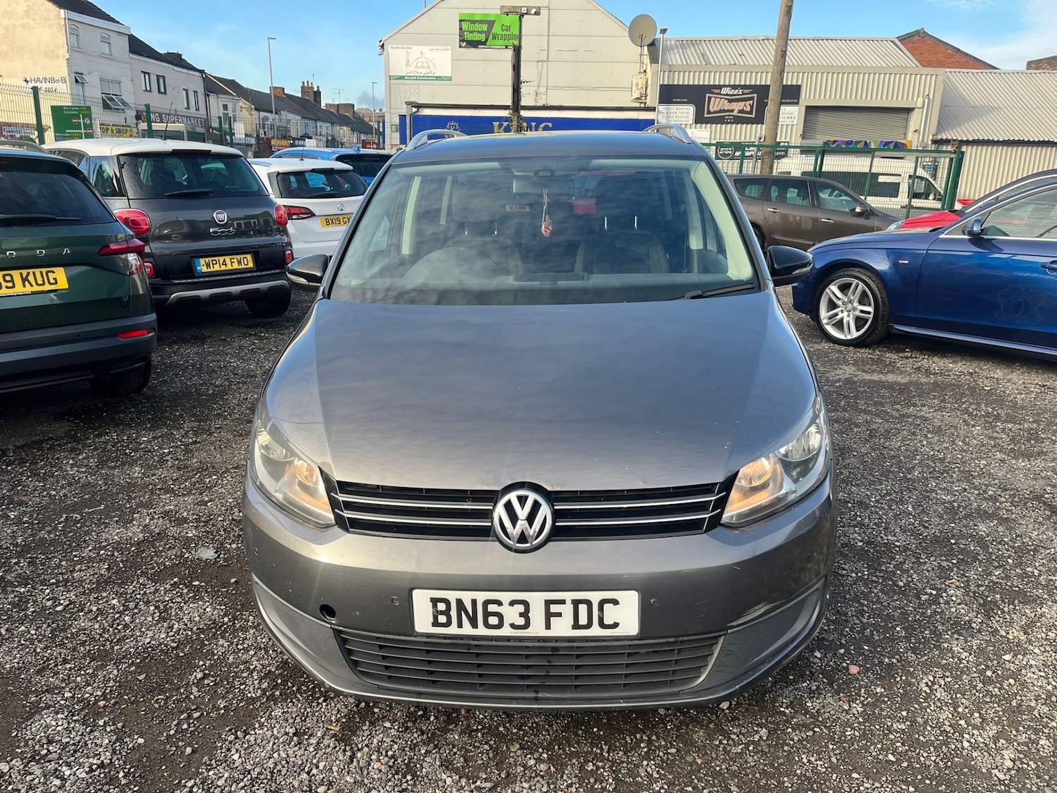 Used Volkswagen Touran 2013 for sale - 76206235: Photo 1