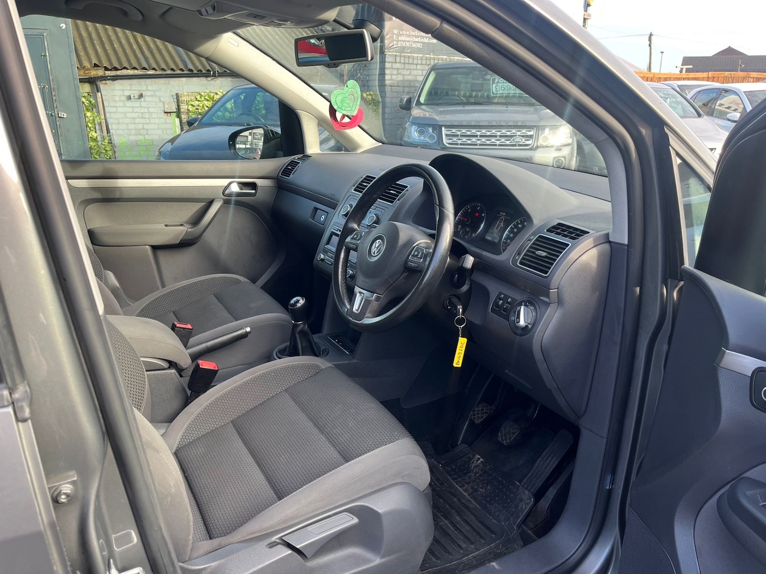 Used Volkswagen Touran 2013 for sale - 76206235: Photo 12