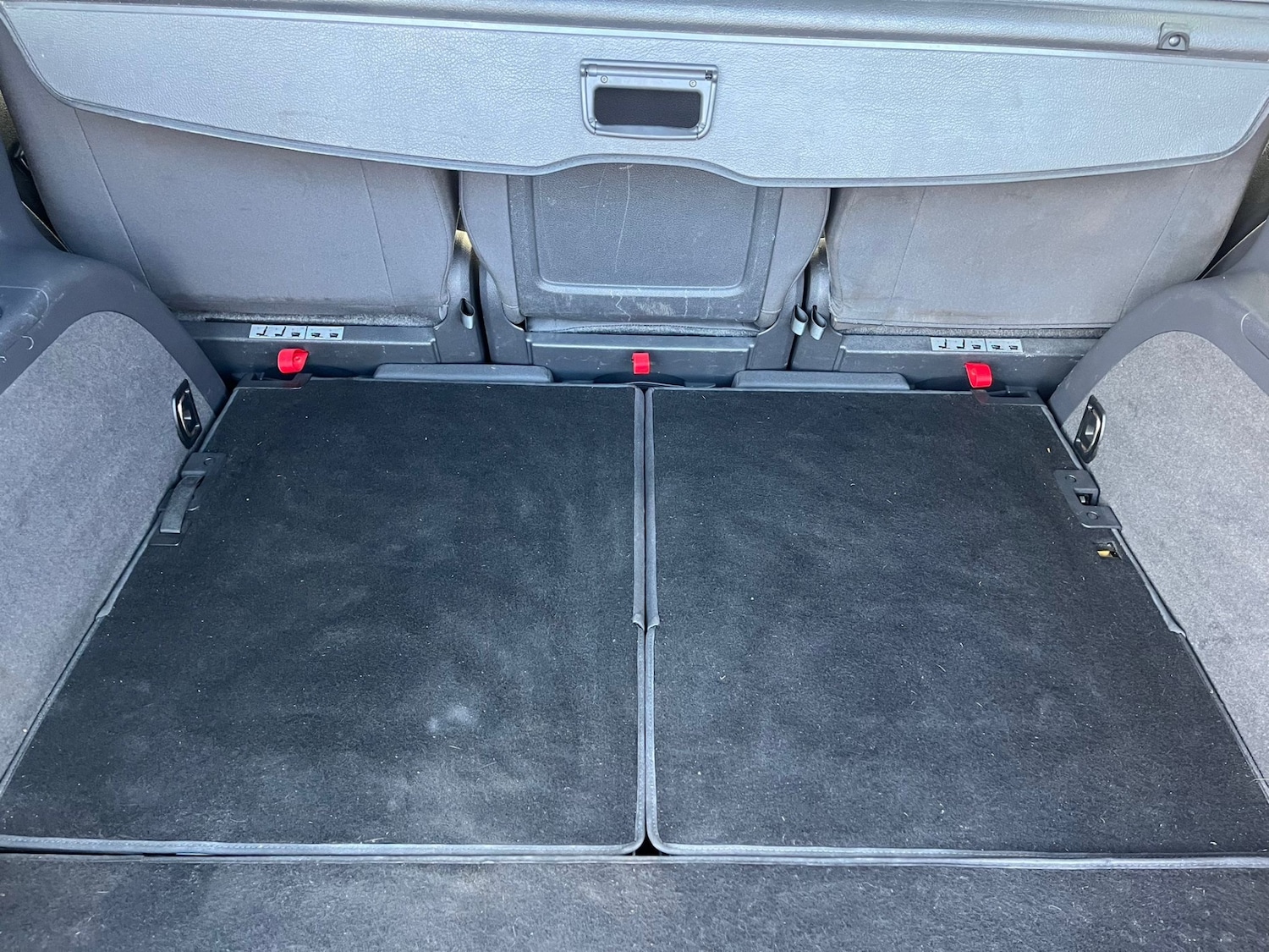 Used Volkswagen Touran 2013 for sale - 76206235: Photo 13