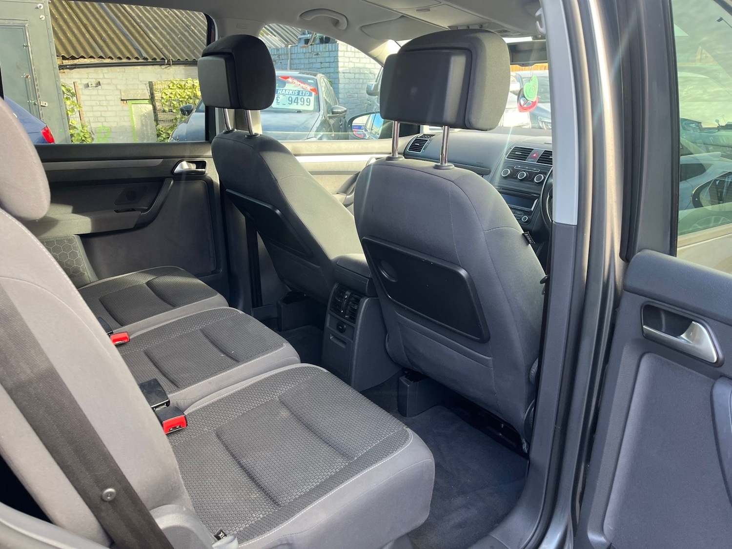 Used Volkswagen Touran 2013 for sale - 76206235: Photo 8