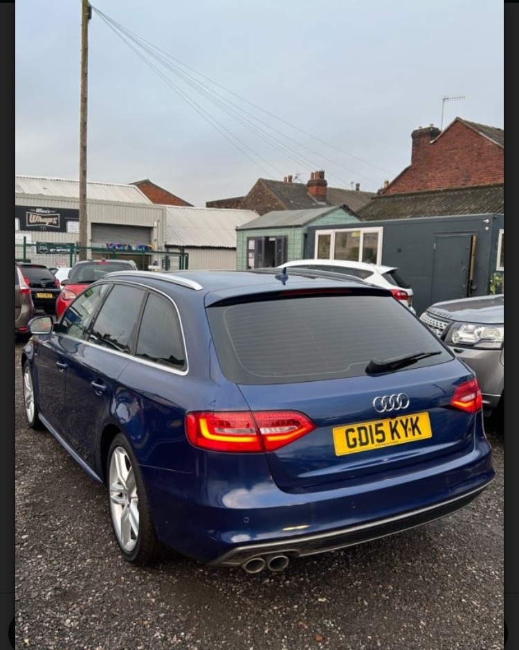 Used Audi A4 2015 for sale - 76919059: Photo 4