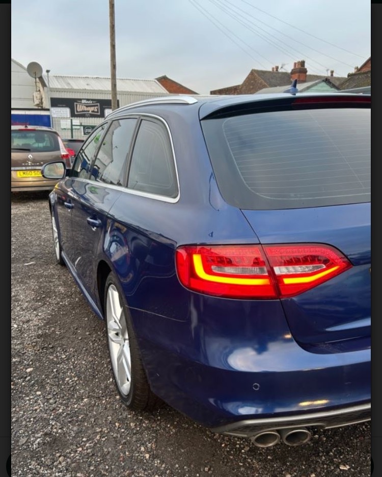 Used Audi A4 2015 for sale - 76919059: Photo 5