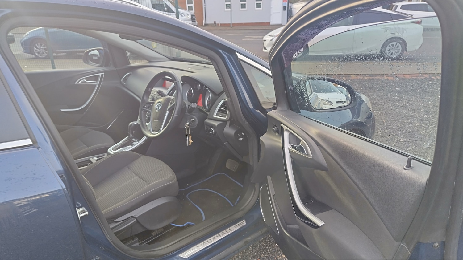 Used Vauxhall Astra 2011 for sale - 77283895: Photo 16