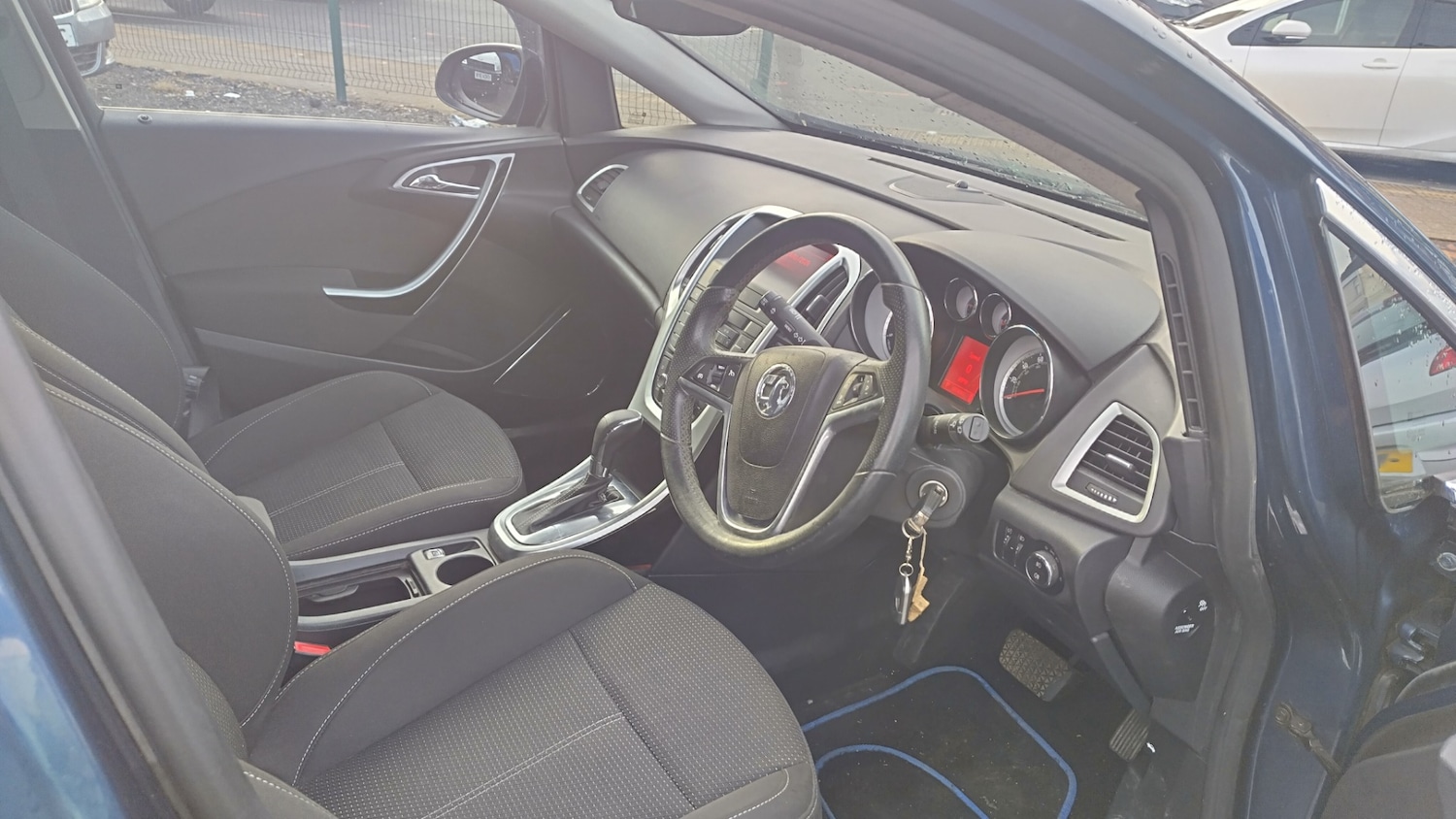 Used Vauxhall Astra 2011 for sale - 77283895: Photo 9