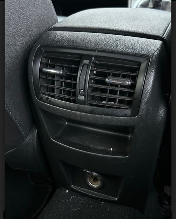 Used Vauxhall Insignia 2010 for sale - 76341015: Photo 17