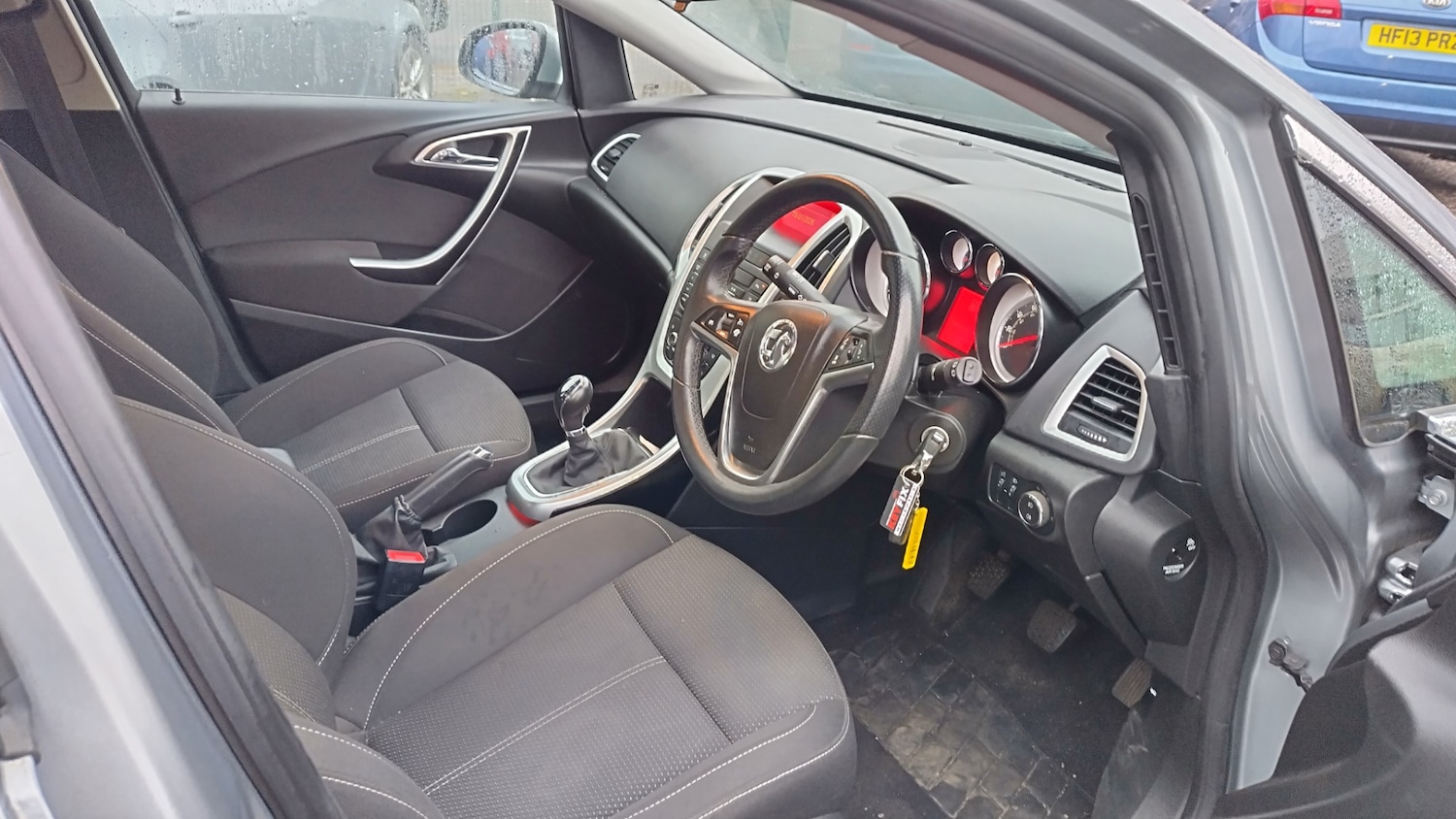 Used Vauxhall Astra 2014 for sale - 77272536: Photo 12