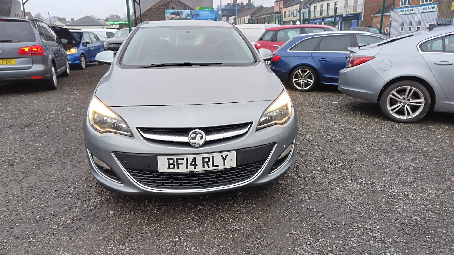 Used Vauxhall Astra 2014 for sale - 77272536: Photo 2