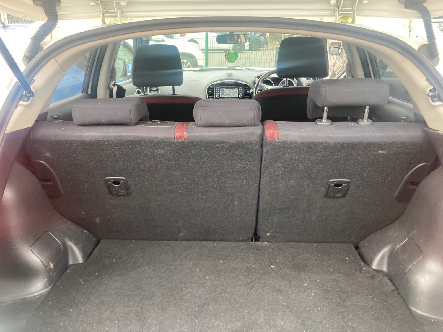 Used Nissan Juke 2014 for sale - 76206271: Photo 6