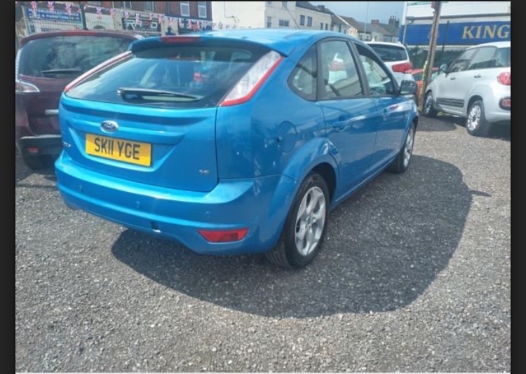 Used Ford Focus 2011 for sale - 76919220: Photo 2