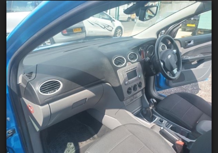 Used Ford Focus 2011 for sale - 76919220: Photo 7