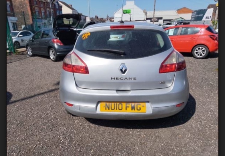 Used Renault Megane 2010 for sale - 76382688: Photo 4