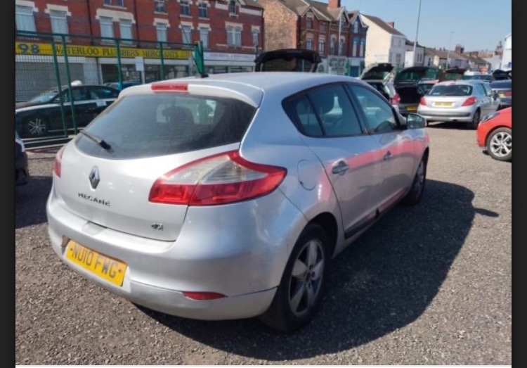 Used Renault Megane 2010 for sale - 76382688: Photo 5