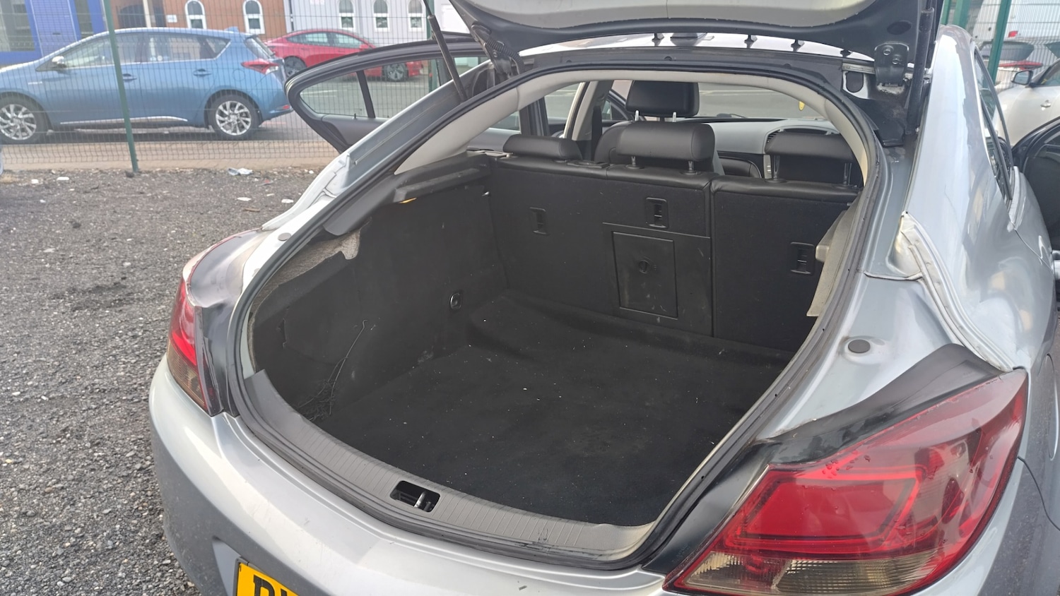 Used Vauxhall Insignia 2010 for sale - 77283043: Photo 12