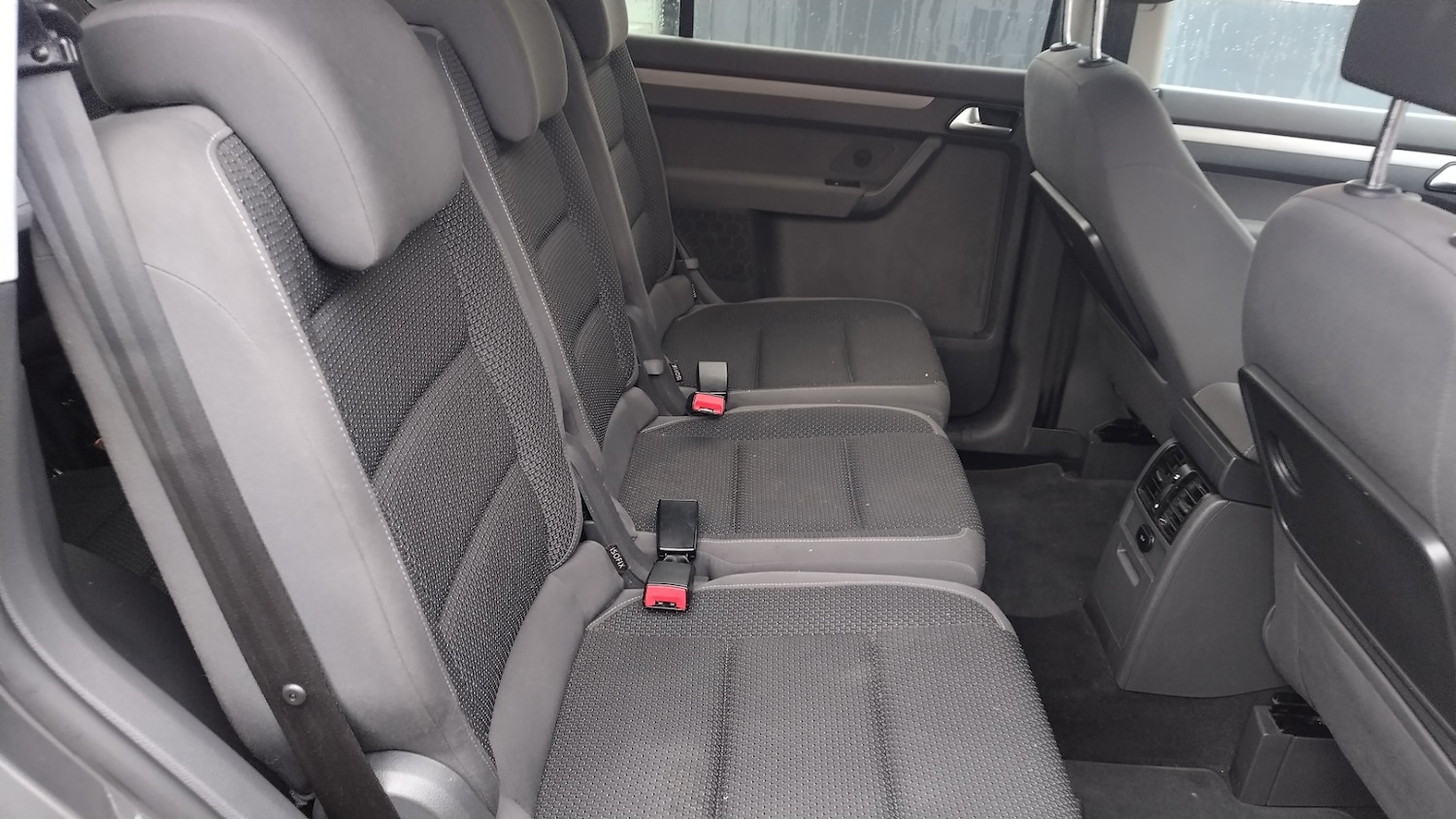 Used Volkswagen Touran 2013 for sale - 77282978: Photo 10