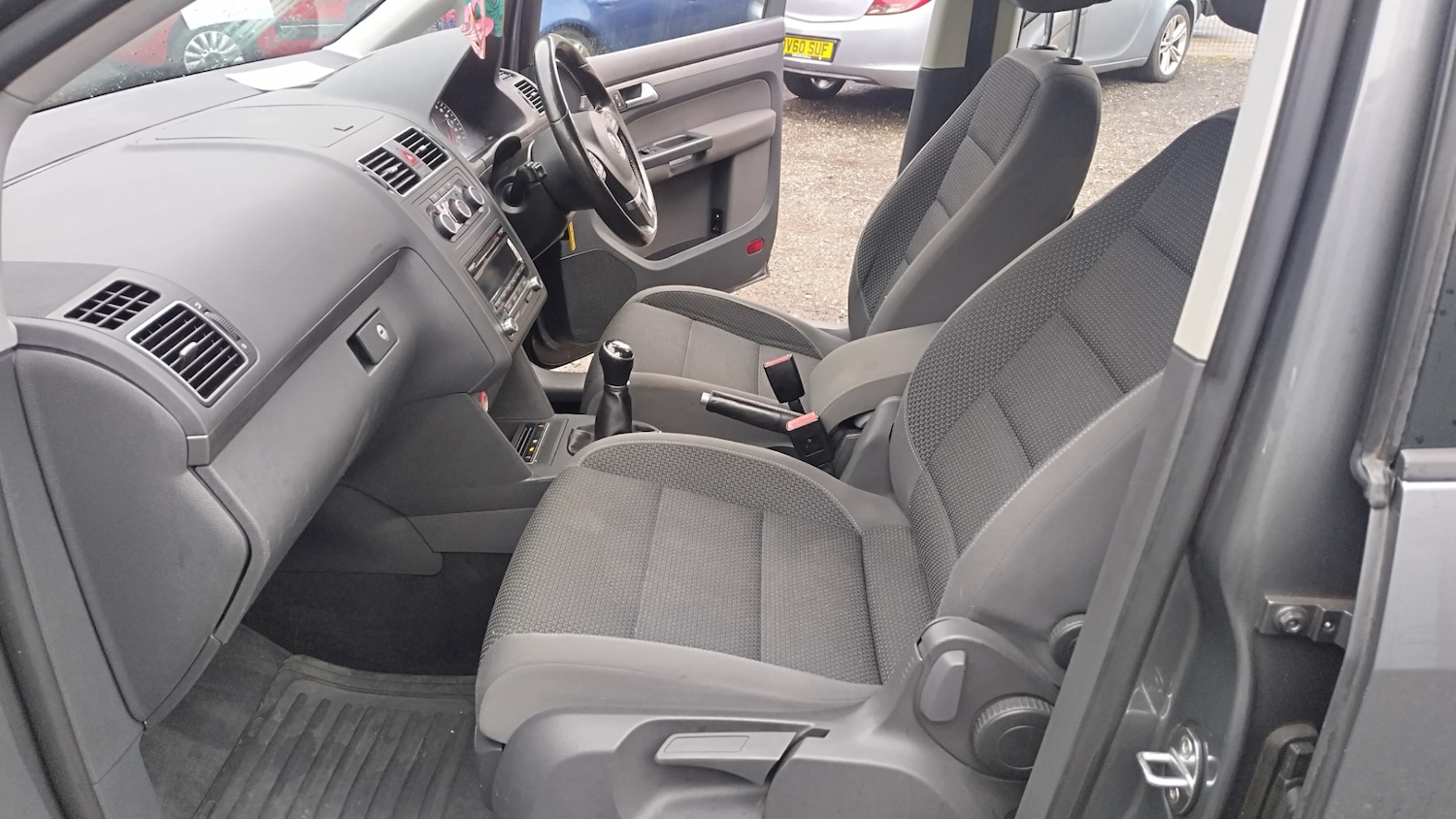 Used Volkswagen Touran 2013 for sale - 77282978: Photo 14