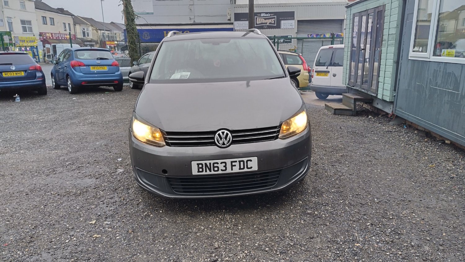 Used Volkswagen Touran 2013 for sale - 77282978: Photo 2