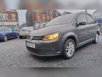 Used Volkswagen Touran 2013 for sale - 77282978: Photo