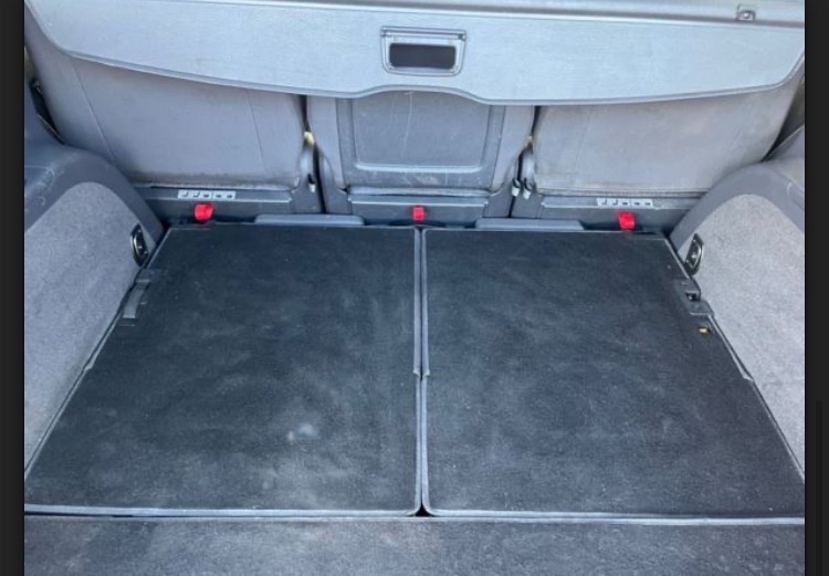 Used Volkswagen Touran 2013 for sale - 76919725: Photo 15