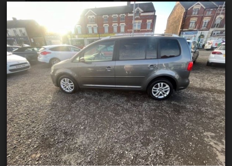 Used Volkswagen Touran 2013 for sale - 76919725: Photo 3