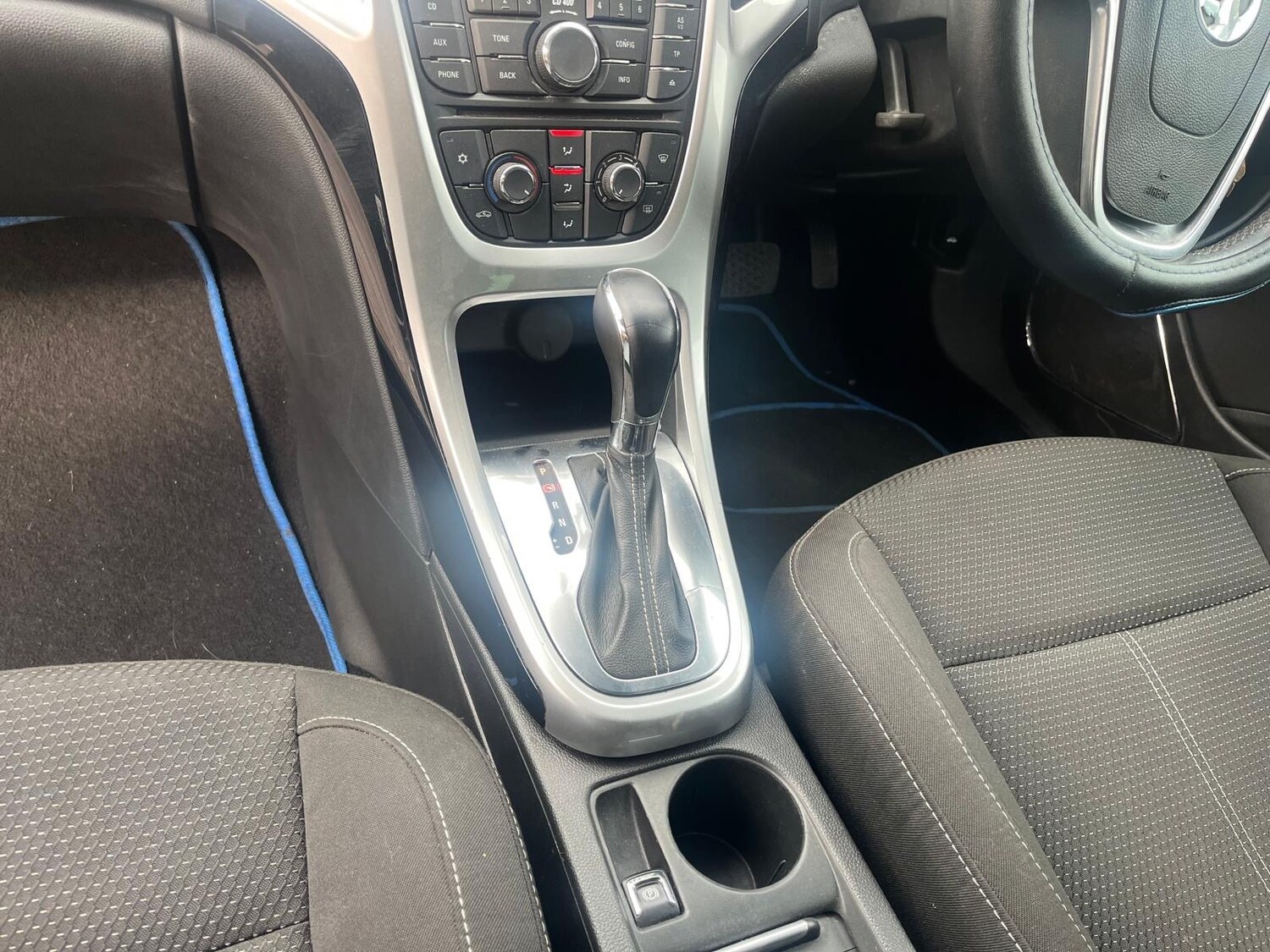 Used Vauxhall Astra 2011 for sale - 76206167: Photo 14