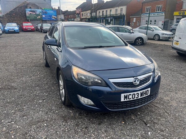 Used Vauxhall Astra 2011 for sale - 76206167: Photo 1