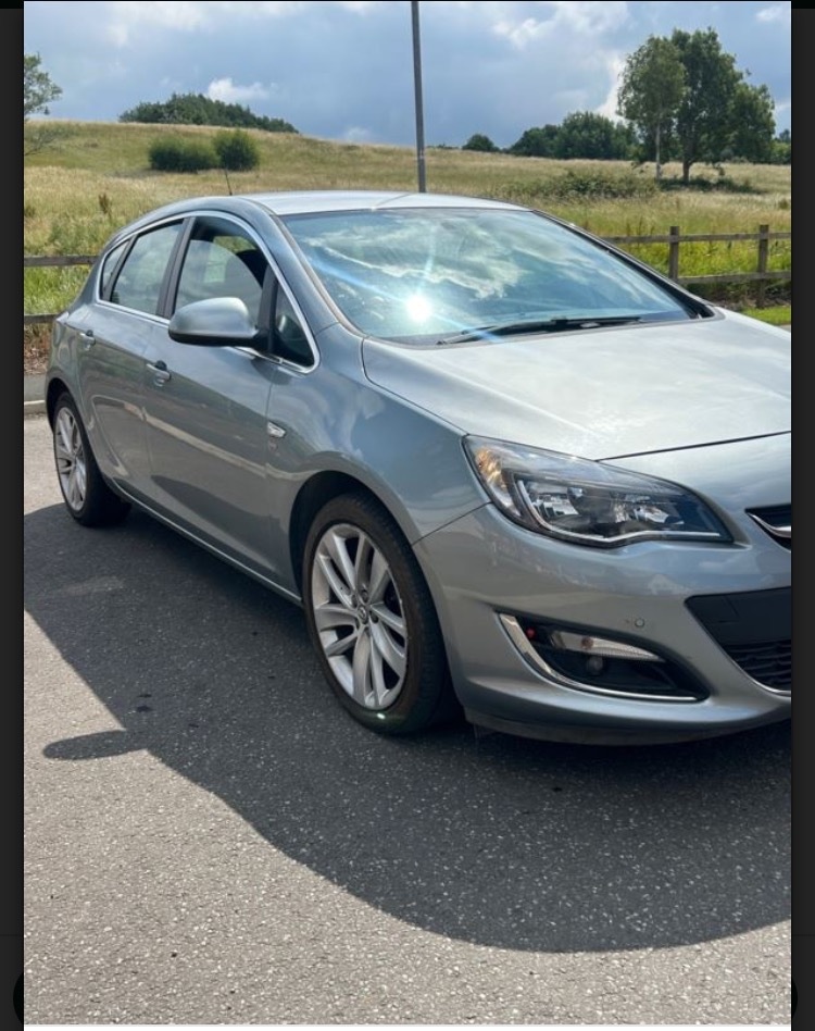 Used Vauxhall Astra 2014 for sale - 76206469: Photo 2