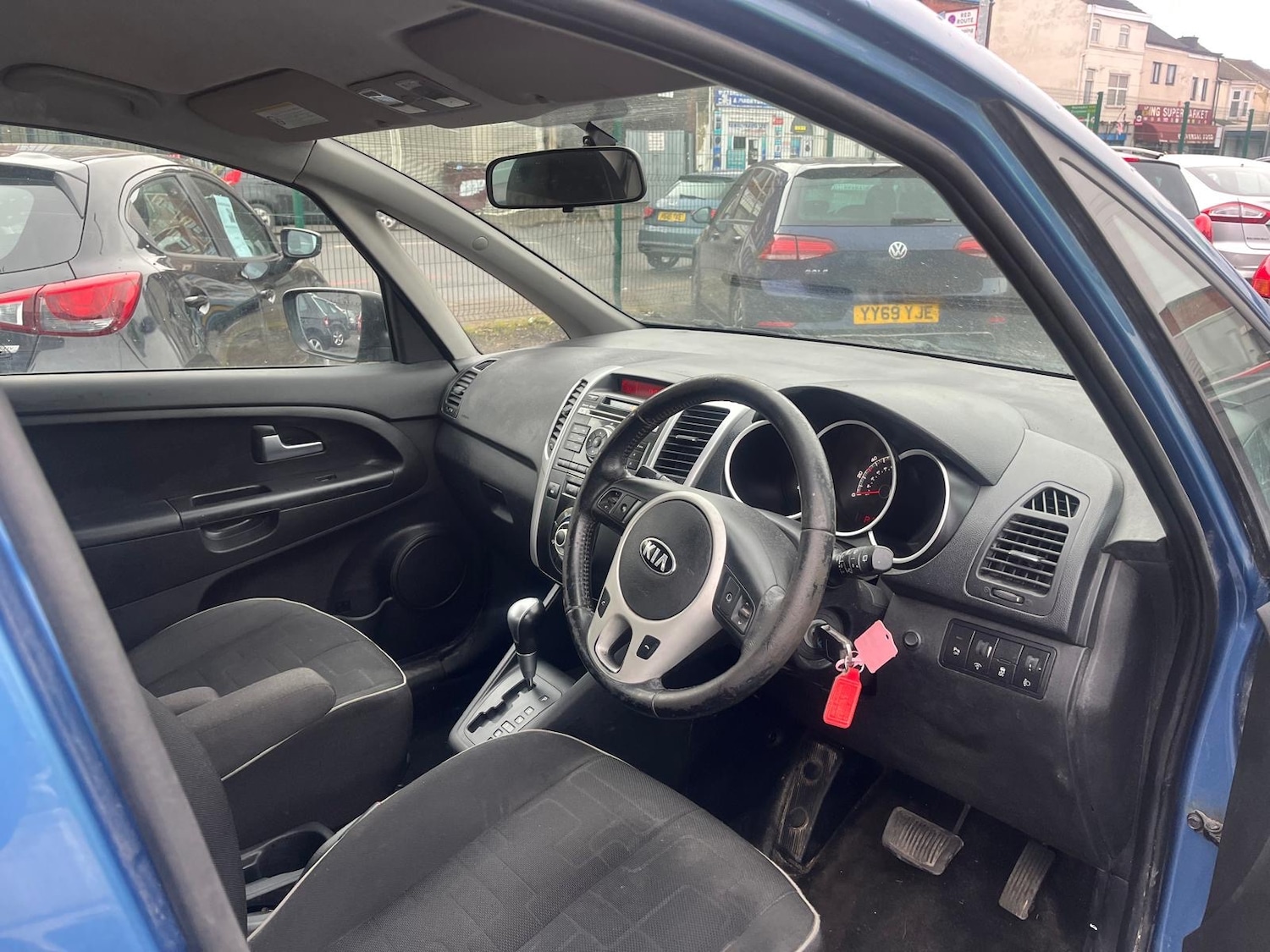 Used Kia Venga 2013 for sale - 76919233: Photo 6