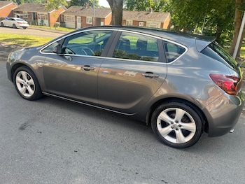 Used Vauxhall Astra 2010 for sale - 75651919: Photo