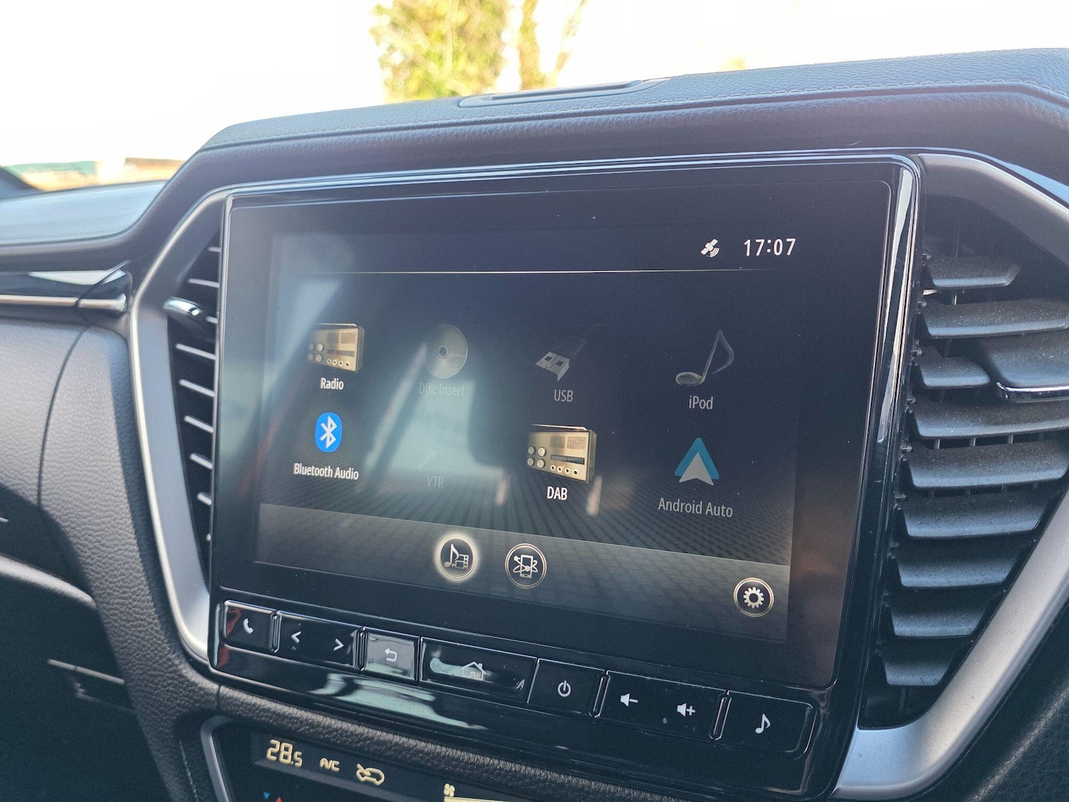 Used Isuzu D-Max 2023 for sale - 77970581: Photo 18