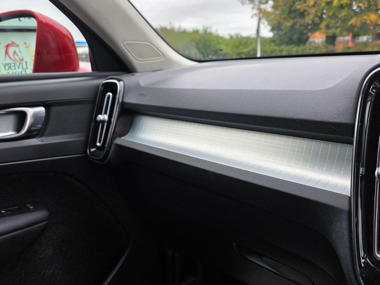 Used Volvo XC40 2019 for sale - 76744811: Photo 8